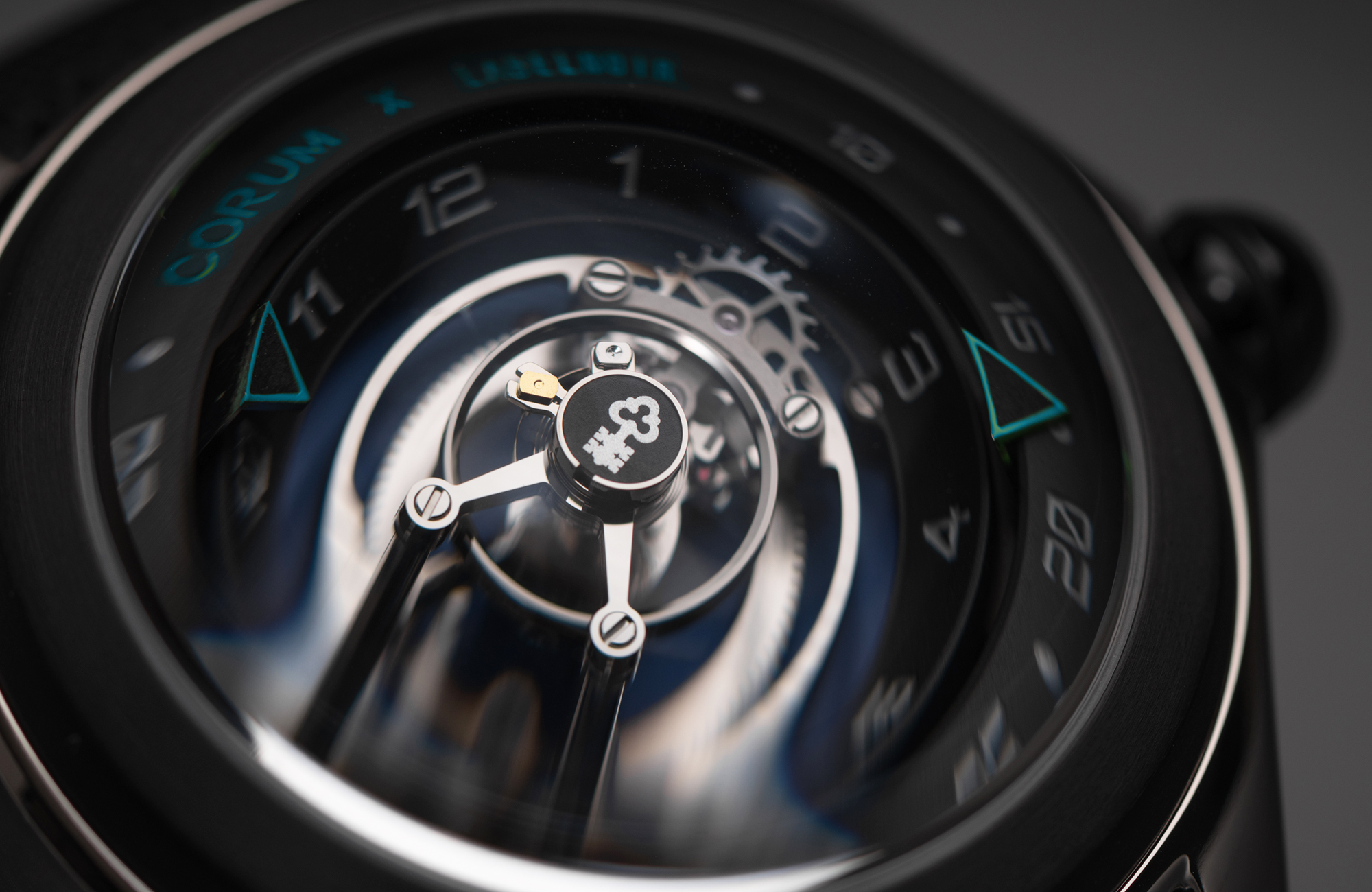 Corum bubble black on sale